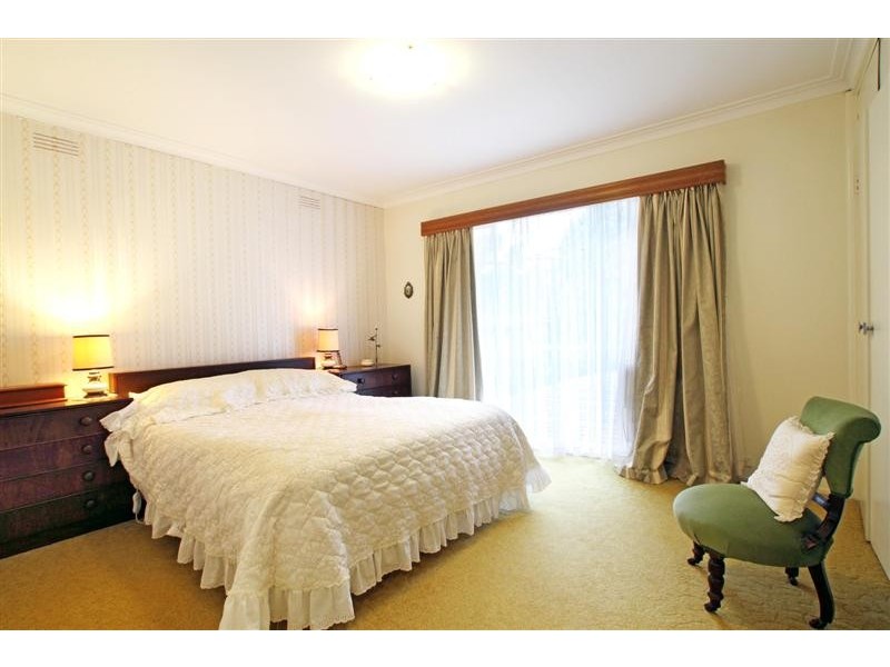 32 Barnic Road, Heathmont VIC 3135