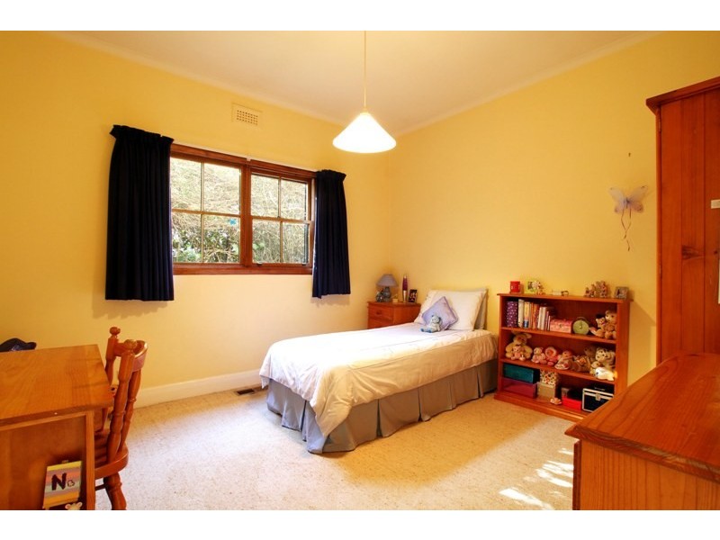 5 Morgan Avenue, Croydon VIC 3136