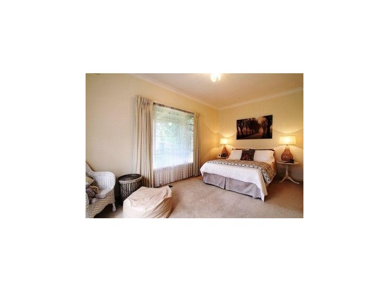 9 Viviani Crescent, Heathmont VIC 3135