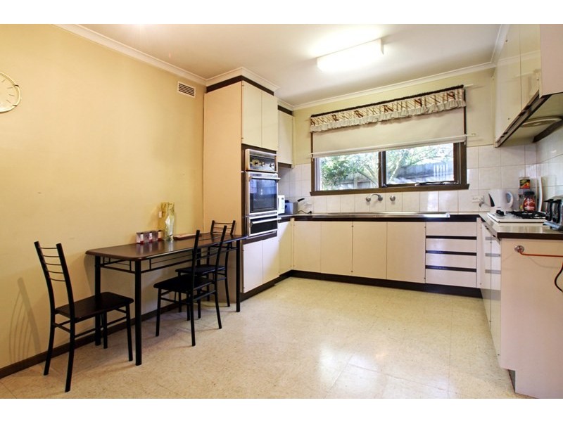 2/5 Arlington Street, Ringwood VIC 3134