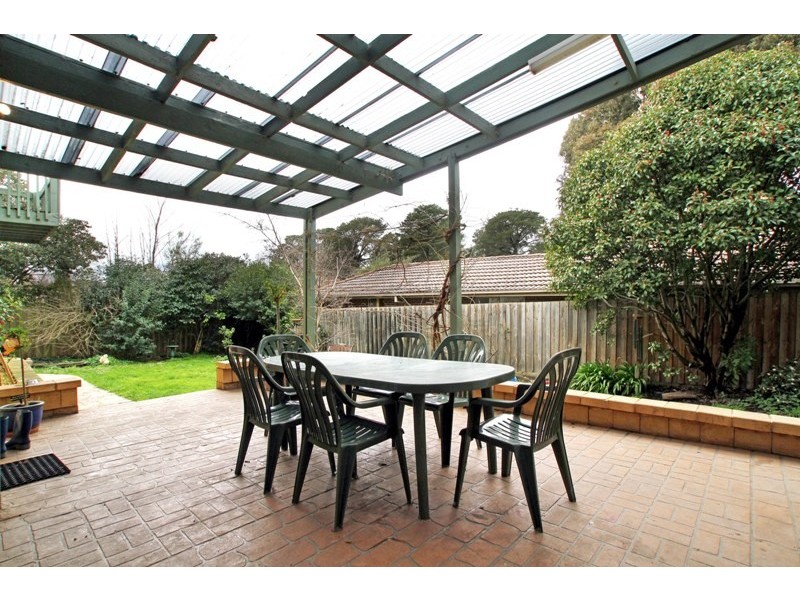 15 Golden Grove, Ringwood VIC 3134