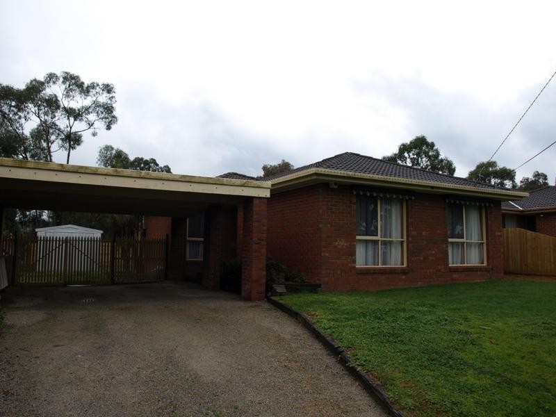 46 Langdale Drive, Croydon Hills VIC 3136