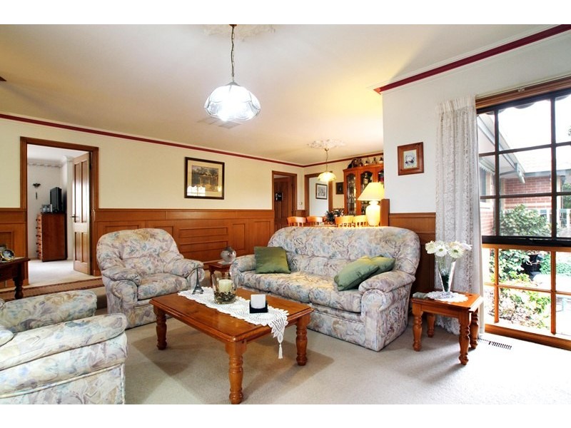 162 Nangathan Way, Croydon North VIC 3136