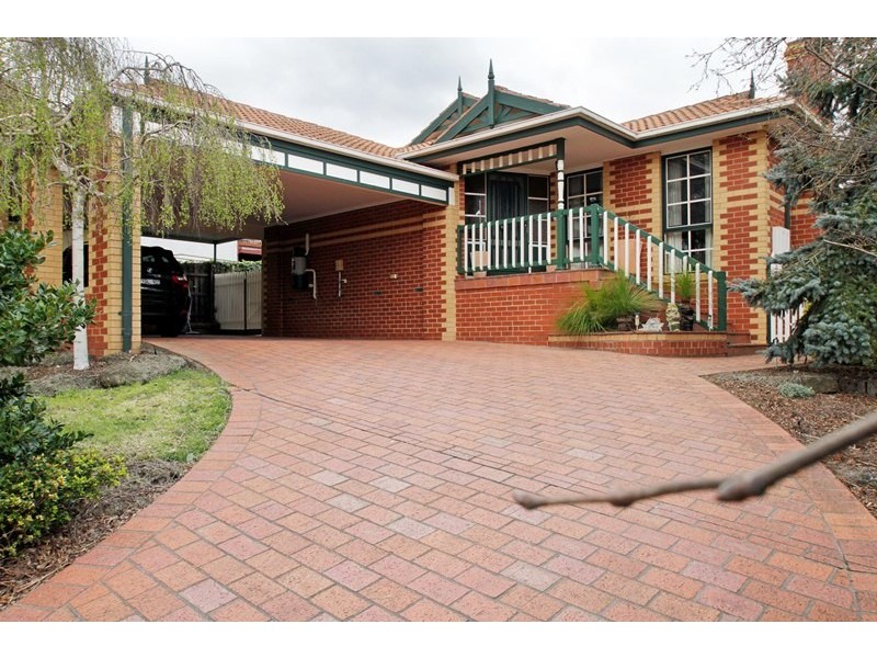 162 Nangathan Way, Croydon North VIC 3136