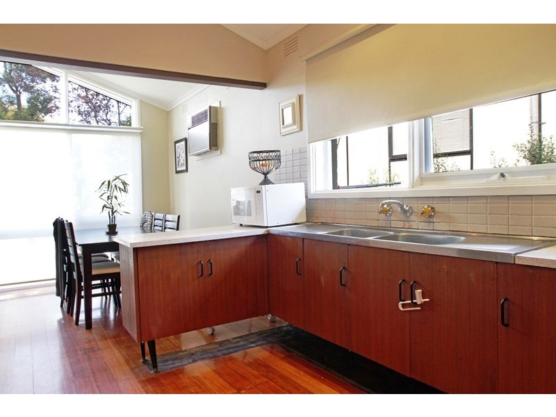 21 Hardy Crescent, Heathmont VIC 3135