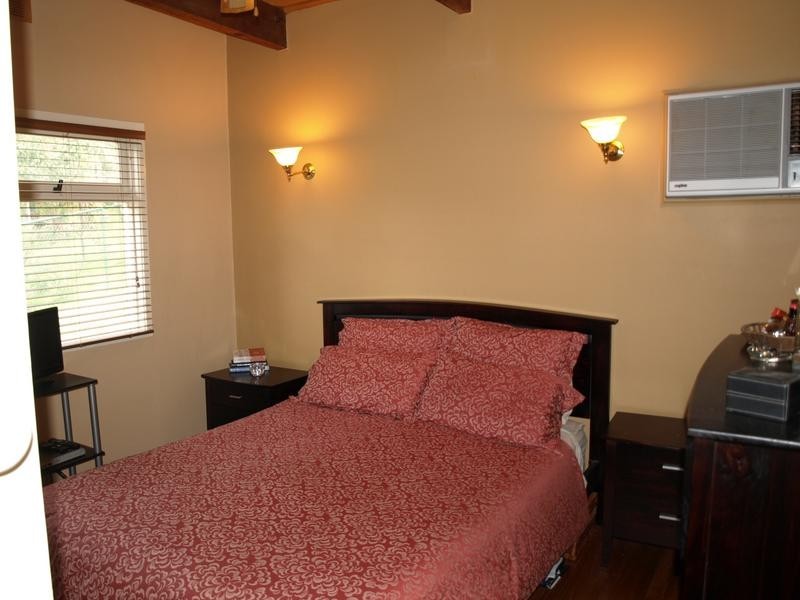 18 Ruthven, Ringwood East VIC 3135