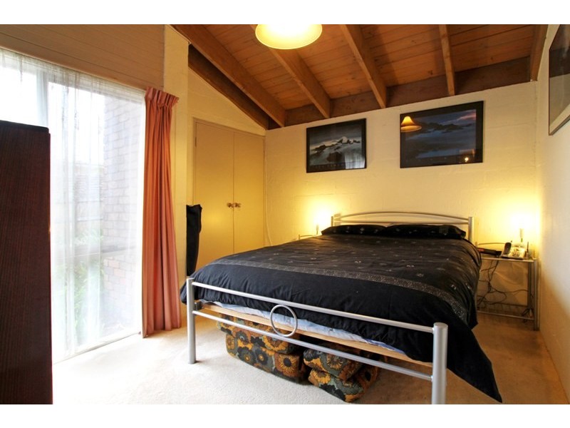 2/37 Ford Street, Ringwood VIC 3134