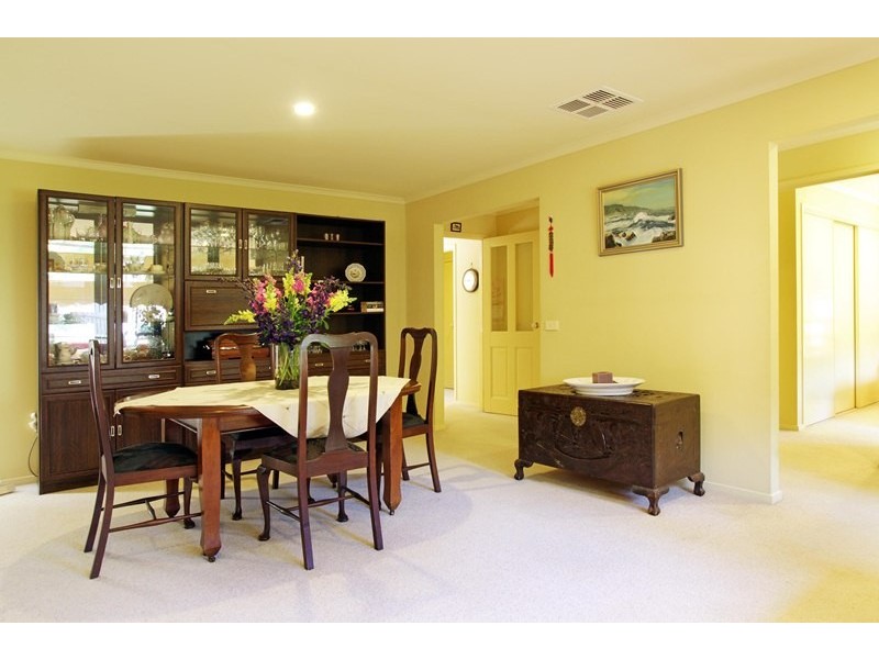 2/19 Unsworth Road, Ringwood North VIC 3134