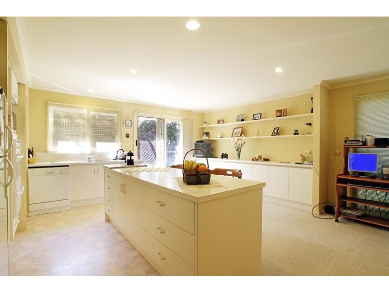 2/19 Unsworth Road, Ringwood North VIC 3134