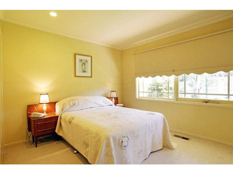 2/19 Unsworth Road, Ringwood North VIC 3134