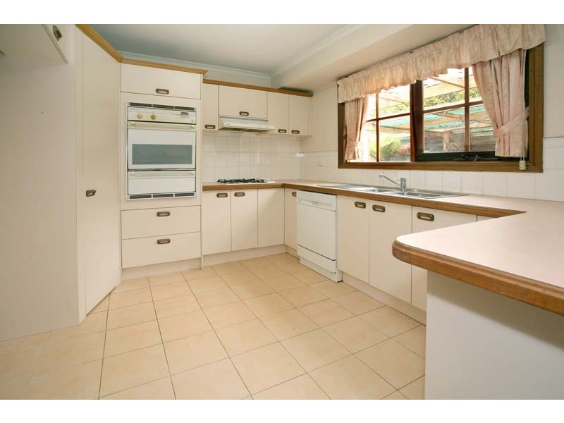 27a Sunbeam Avenue, Ringwood East VIC 3135