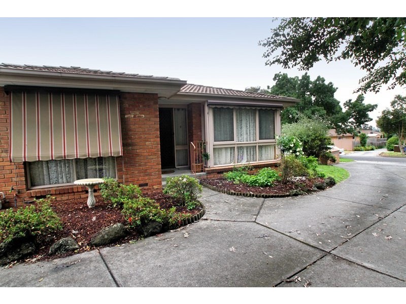 1/2 Freeman Street, Ringwood East VIC 3135