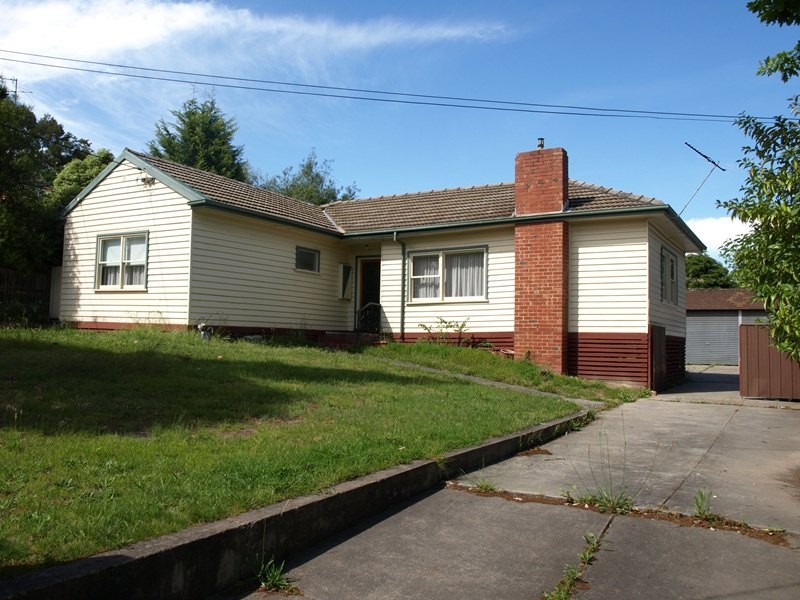 11 Leonard Street, Ringwood VIC 3134