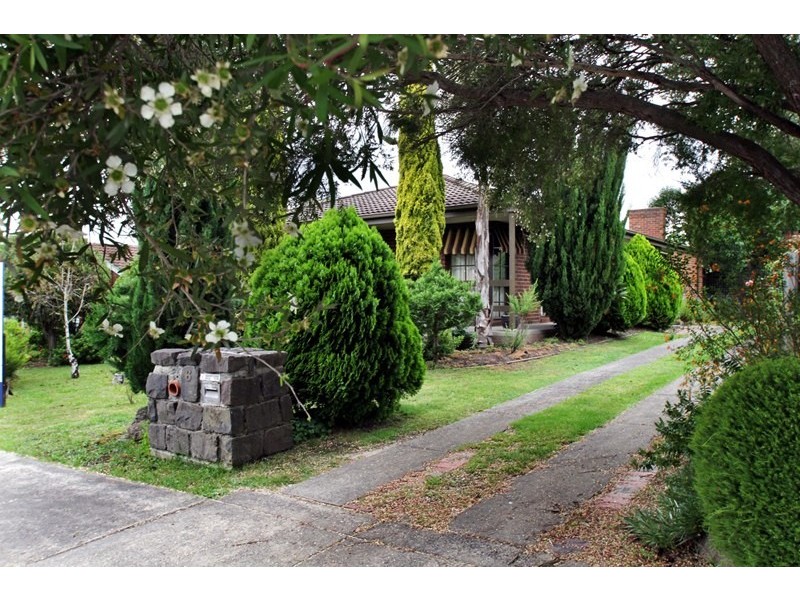 6 Ashcombe Drive, Ringwood VIC 3134