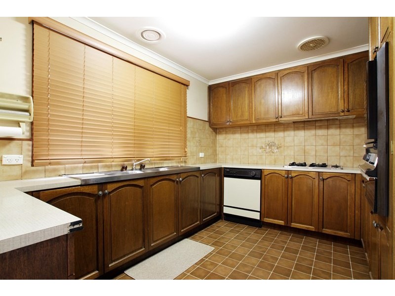 6 Ashcombe Drive, Ringwood VIC 3134