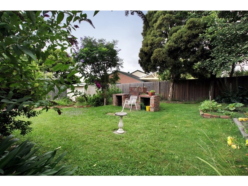 6 Ashcombe Drive, Ringwood VIC 3134