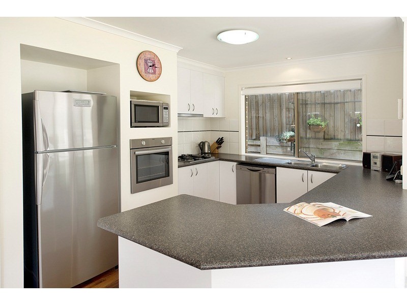 7 Berrywood Walk, Warranwood VIC 3134