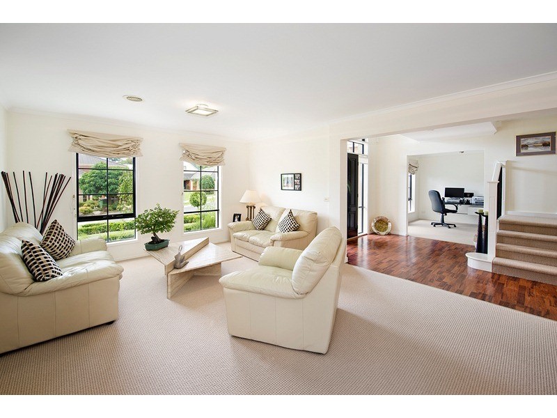 7 Berrywood Walk, Warranwood VIC 3134