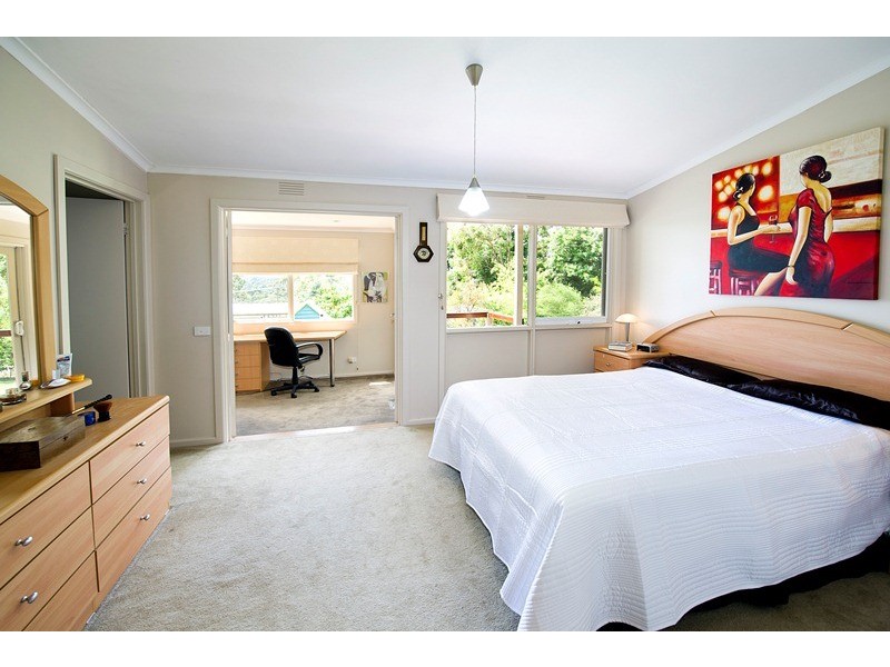 83 – 85 Longview Road, Croydon South VIC 3136