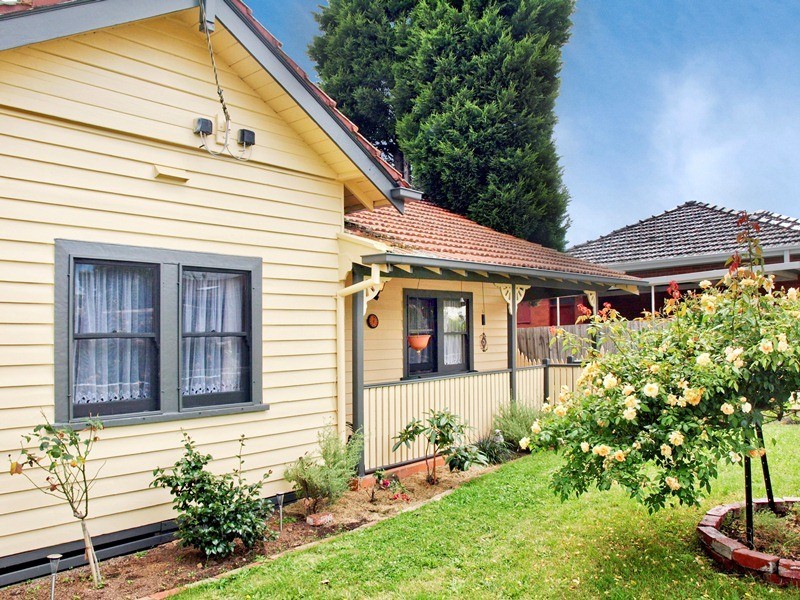 1/2 Albert Street, Ringwood VIC 3134