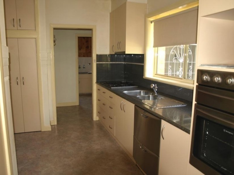 18 Kenilworth Street, Balwyn VIC 3103