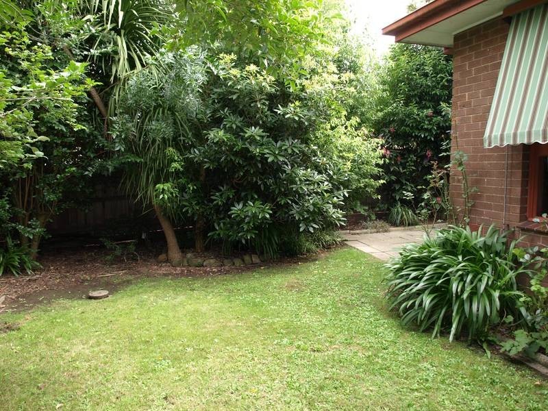 2/69 Mt Dandenong Road, Ringwood East VIC 3135