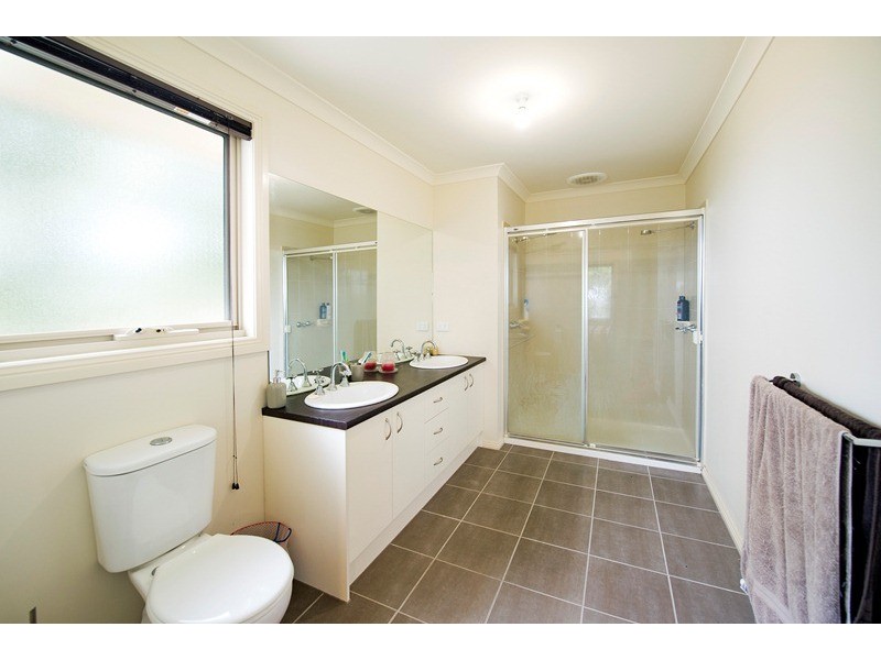 49 Ryland Avenue, Croydon VIC 3136