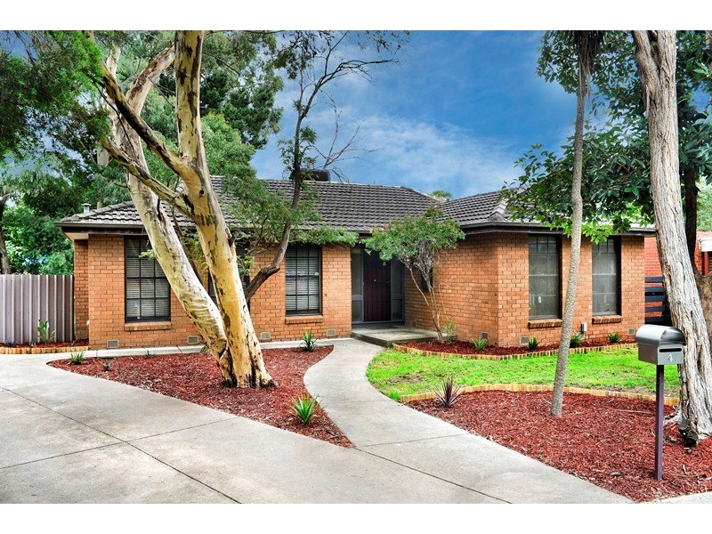4 Malcolm Court, Croydon North VIC 3136