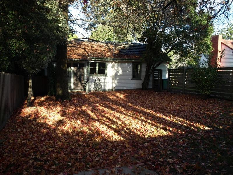 43 Mt Dandenong Road, Ringwood East VIC 3135