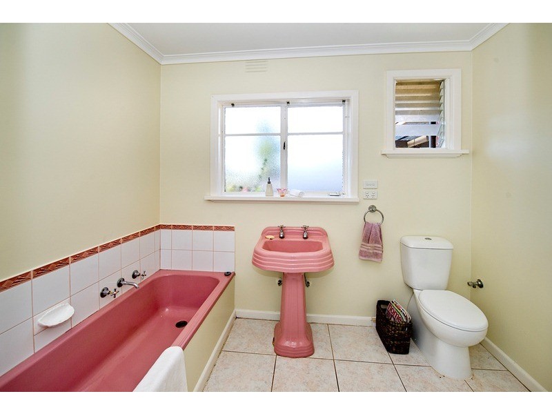 1/114 Victoria Road, Lilydale VIC 3140