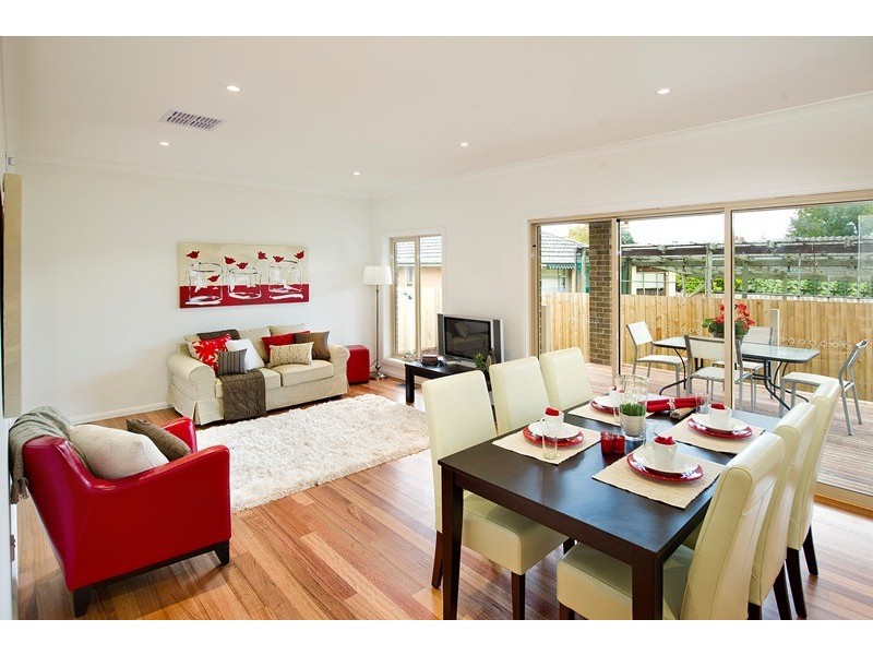 2/18 Carcoola Road, Ringwood East VIC 3135