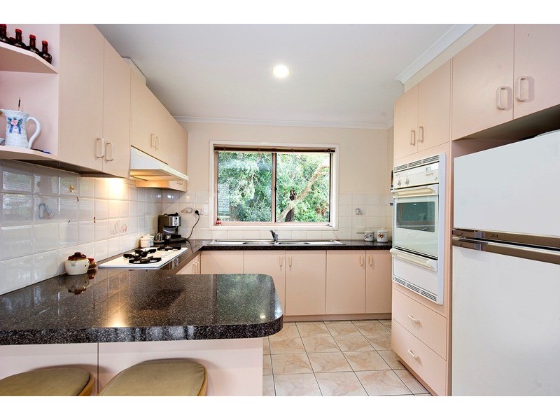 23 Adolphson Avenue, Ringwood North VIC 3134