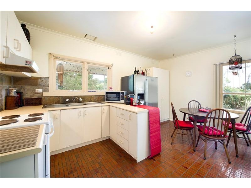 10 Timbertop Road, Ringwood North VIC 3134