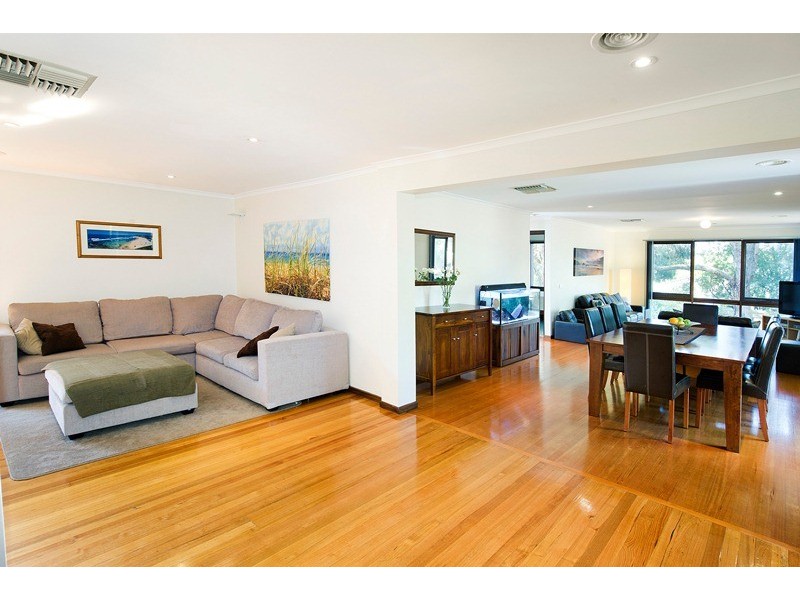 9 Valkyrie Crescent, Ringwood VIC 3134