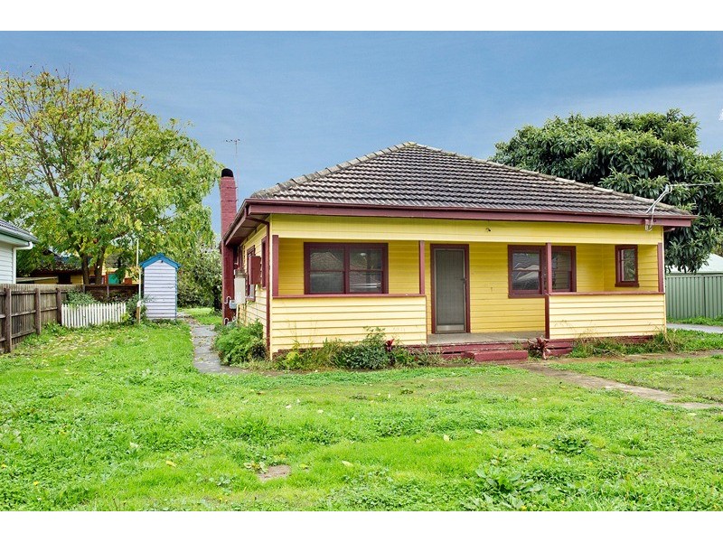 10 Timms Avenue, Croydon VIC 3136