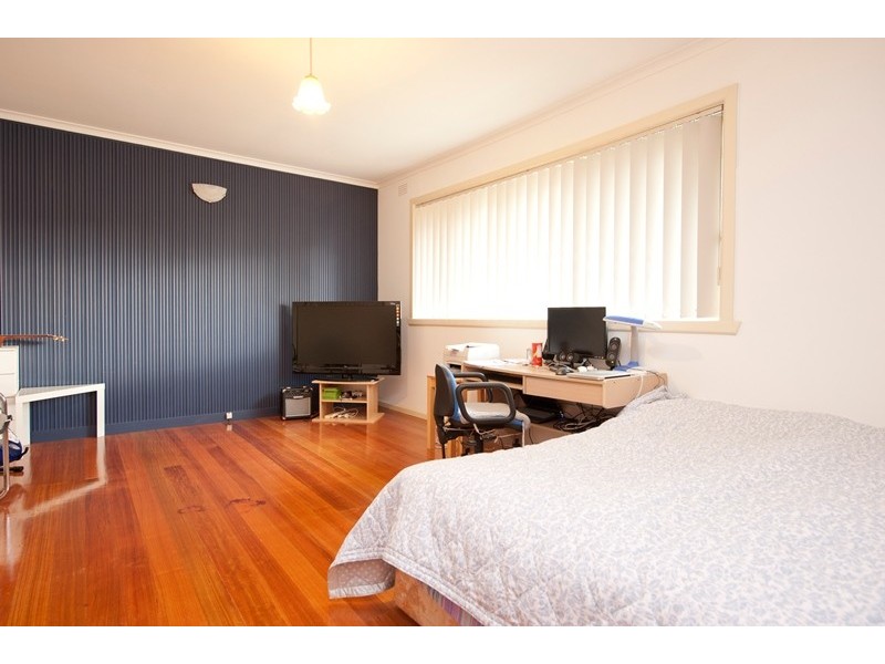 8 City Road, Ringwood VIC 3134