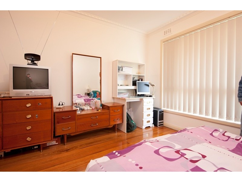 8 City Road, Ringwood VIC 3134