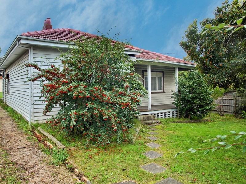6 William Street, Ringwood VIC 3134