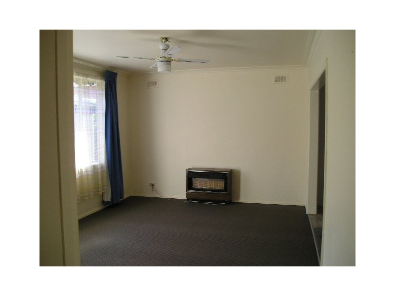 2/27 Albert Street, Ringwood VIC 3134