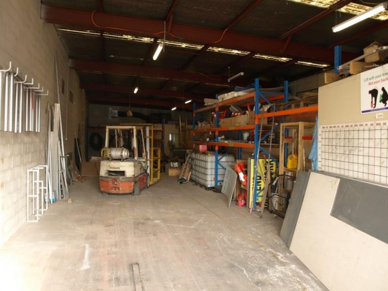 27 Palmerston Rd, Ringwood VIC 3134