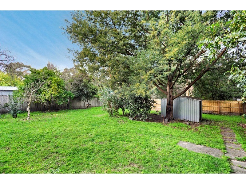 45 Andrew Crescent, Croydon South VIC 3136