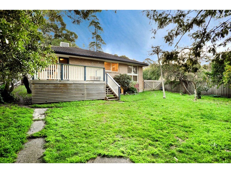 45 Andrew Crescent, Croydon South VIC 3136