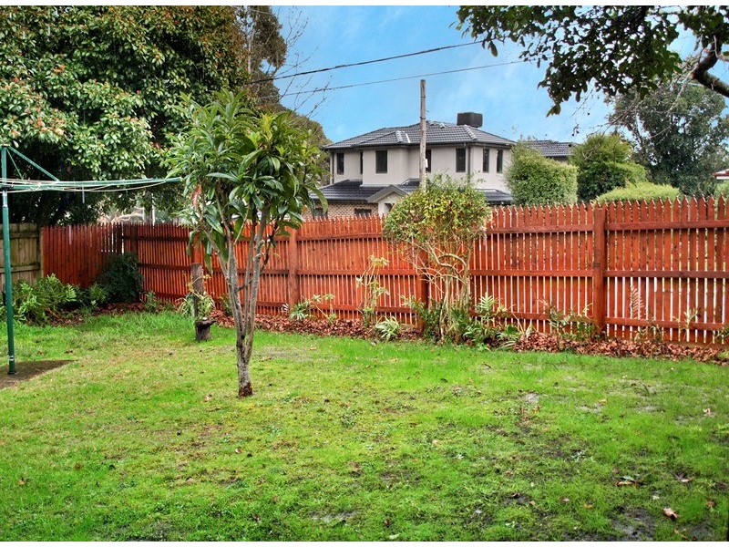 1/11 Charles Street, Ringwood East VIC 3135