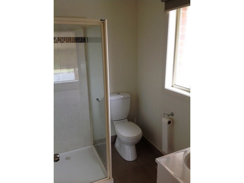 42 Ford Street, Ringwood VIC 3134