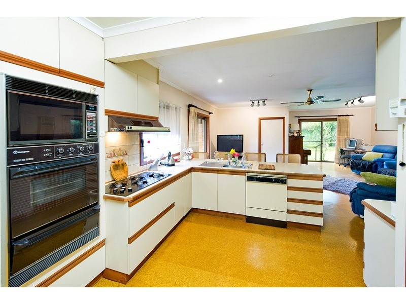 42 Hygeia Parade, Ringwood North VIC 3134