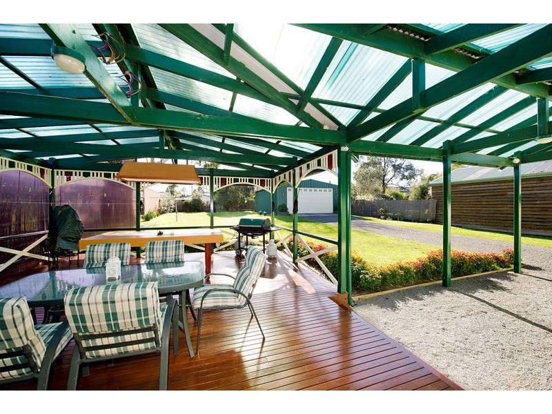 17 Louisa Street, Croydon VIC 3136