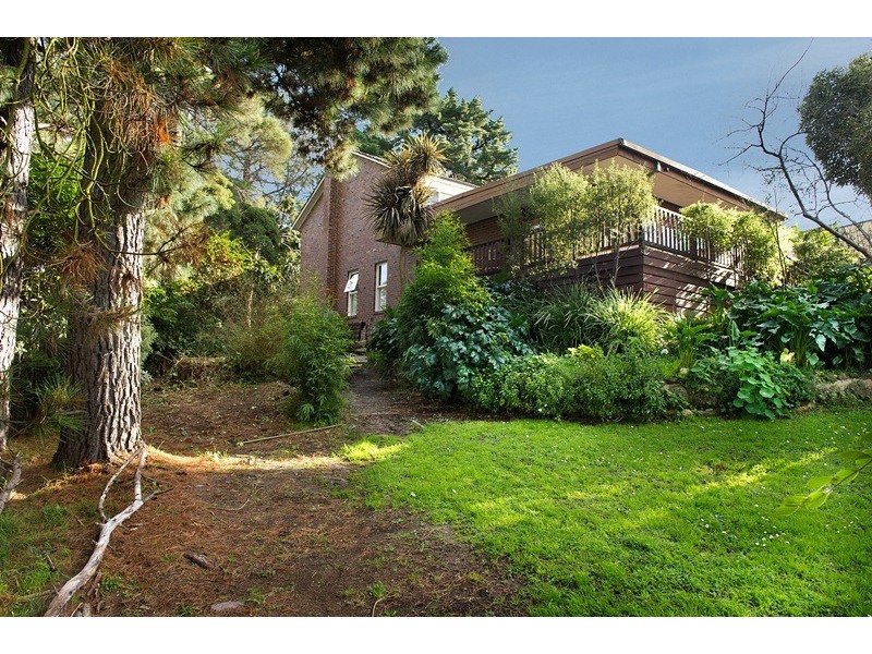 42 Oliver Street, Ringwood VIC 3134