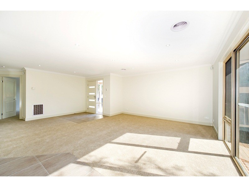 3/4 Haig Street, Croydon VIC 3136