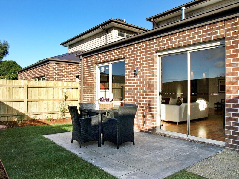 2/16 Kerr Street, Lilydale VIC 3140