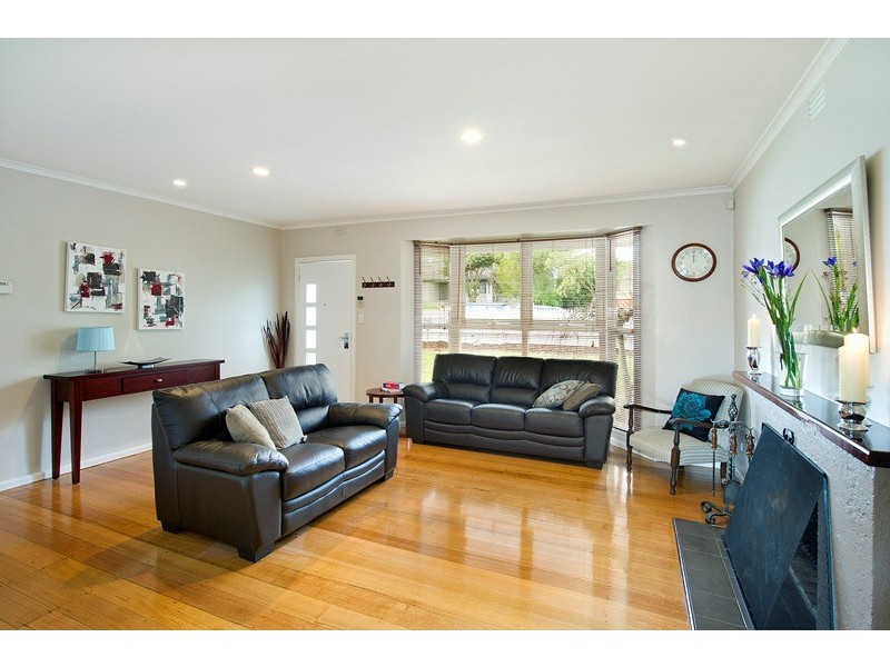 7 Paris Avenue, Croydon South VIC 3136